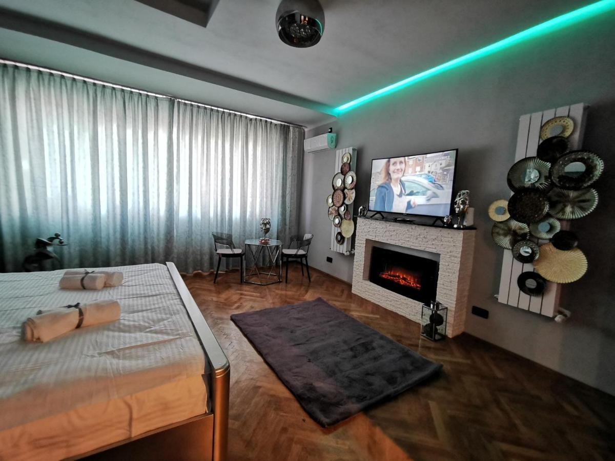 Crystal Central Apartment Braszów Zewnętrze zdjęcie