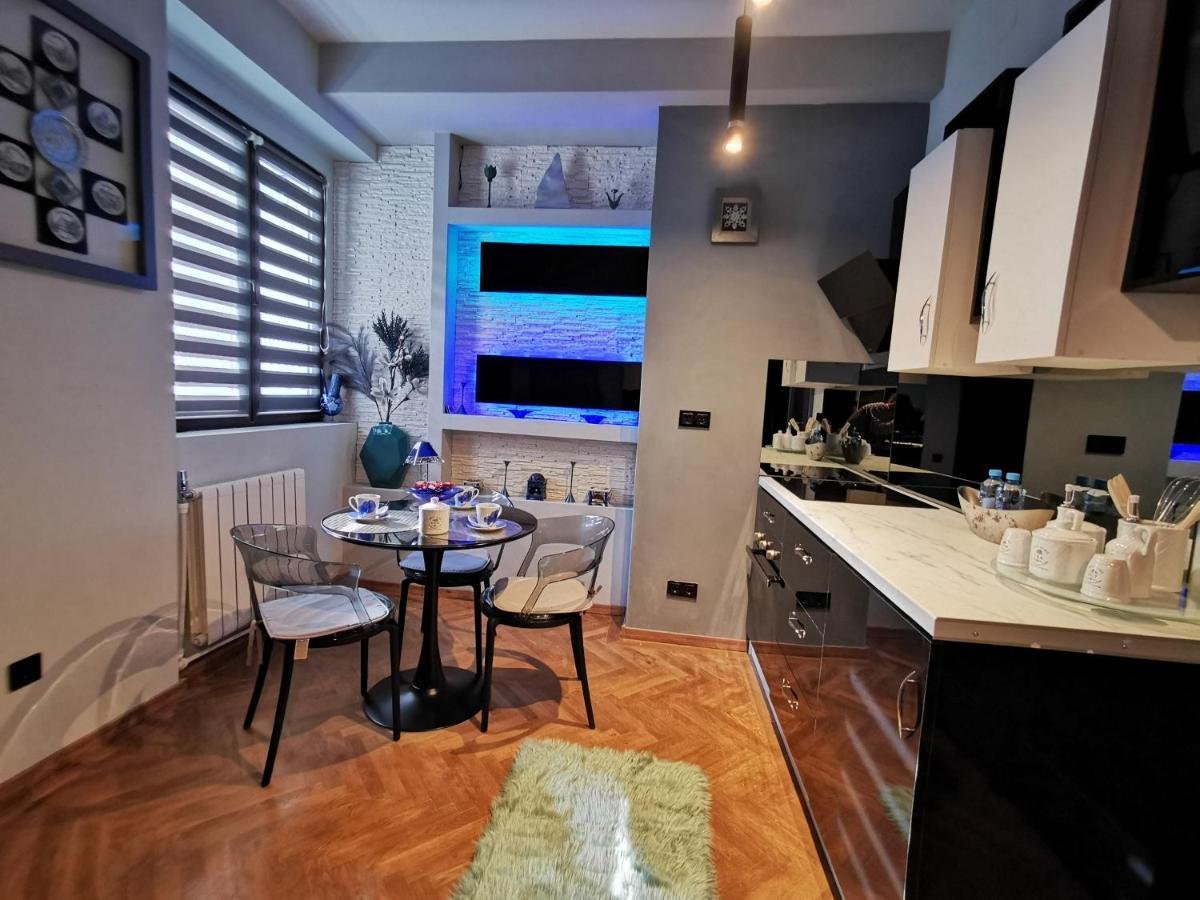 Crystal Central Apartment Braszów Zewnętrze zdjęcie