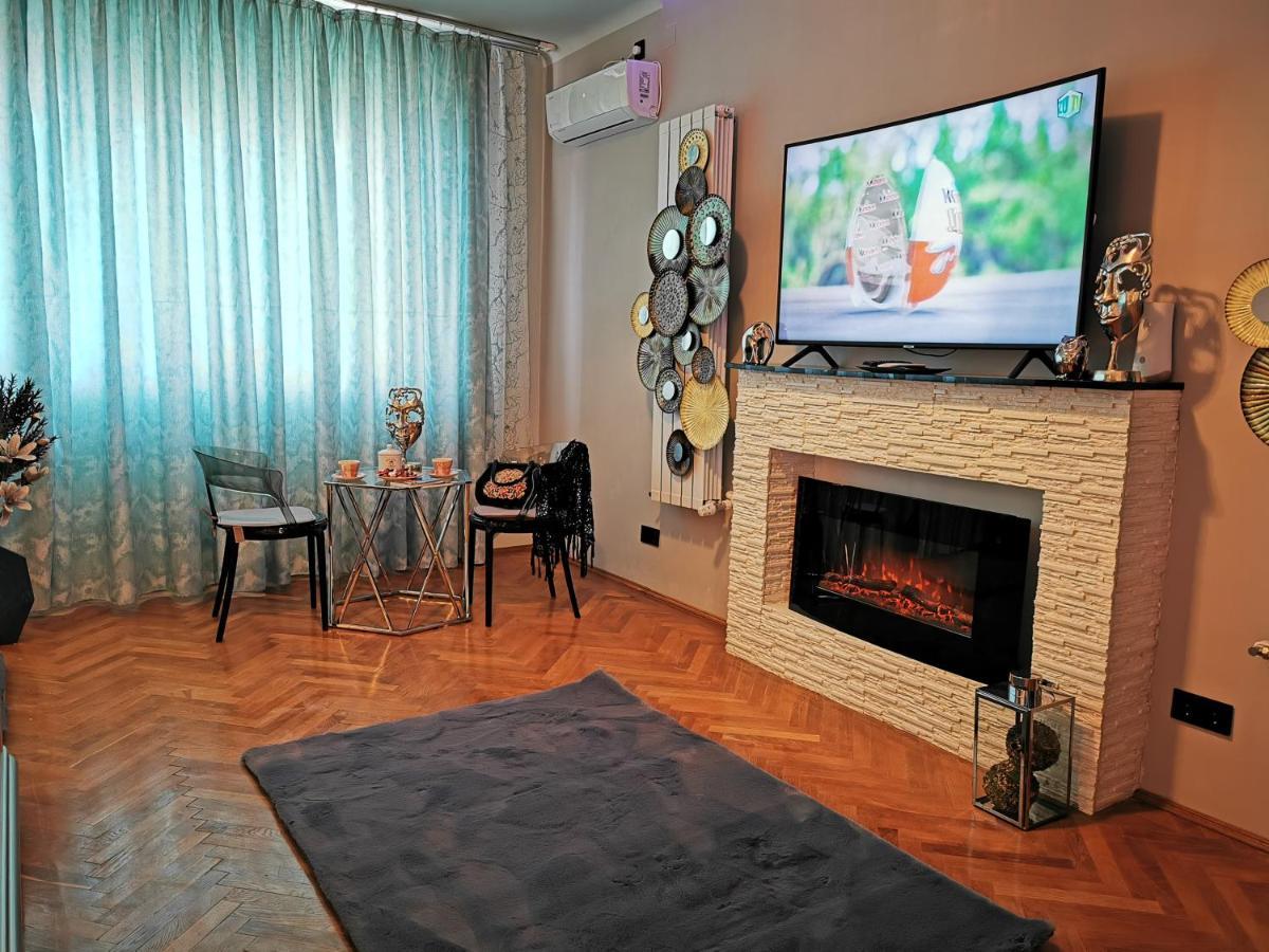 Crystal Central Apartment Braszów Zewnętrze zdjęcie