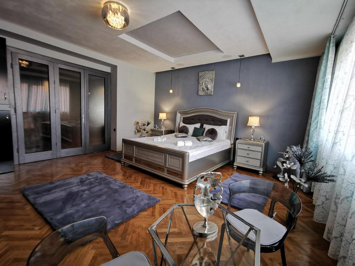 Crystal Central Apartment Braszów Zewnętrze zdjęcie